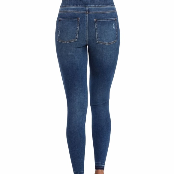 Spanx Distressed Skinny Jeans, New with Tags - Picture 2 of 8